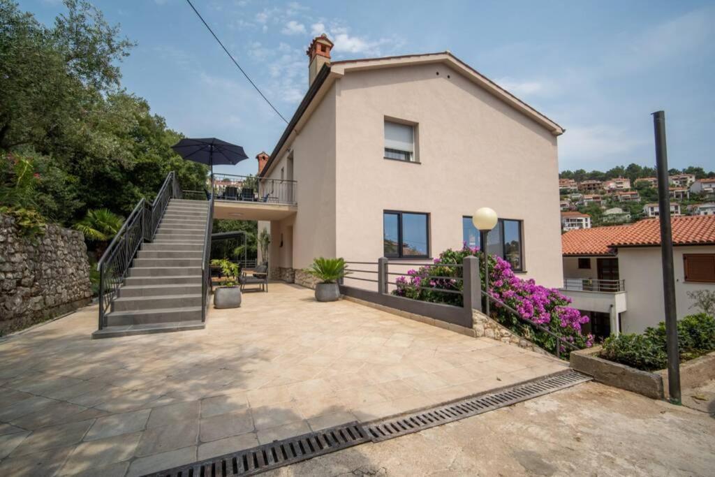 Apartment Noemi Rabac